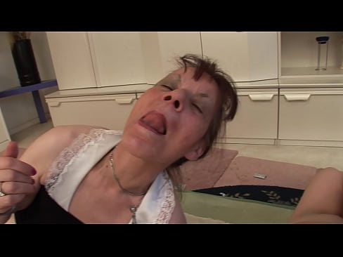 ❤️ Twee oumas en een oupa het 'n drietal ️ Fok video by ons ﹏